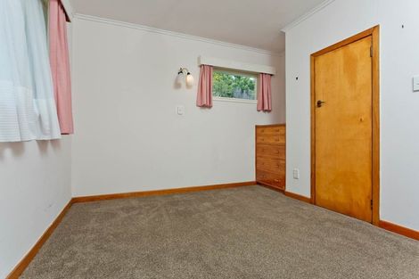 Photo of property in 8 Radiata Lane, Chatswood, Auckland, 0626