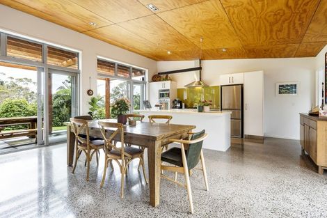 Photo of property in 225 Awai Road, Tarurutangi, New Plymouth, 4372