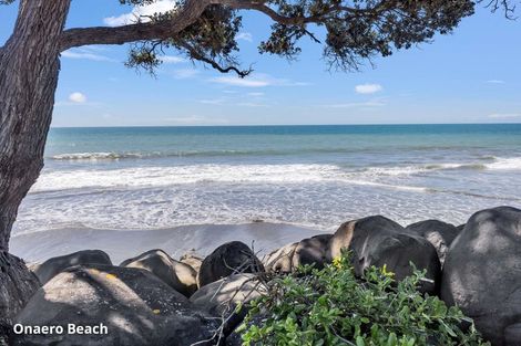 Photo of property in 20 Whakapaki Street, Urenui, 4375