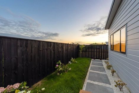 Photo of property in 90 Huanui Drive, Wainui, 0992