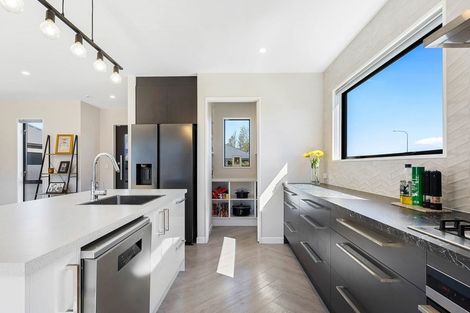 Photo of property in 24 Wineberry Avenue, Amberley, 7410