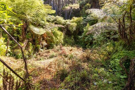 Photo of property in 144 Pinehaven Road, Pinehaven, Upper Hutt, 5019