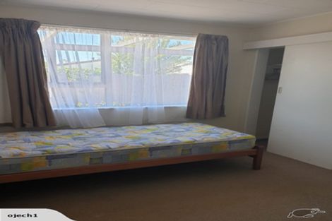 Photo of property in 2/8 Kauri Street, Taradale, Napier, 4112