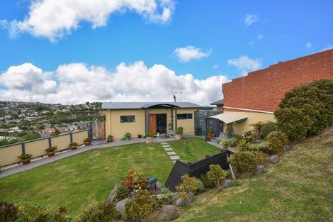 Photo of property in 96 Moana Crescent, Musselburgh, Dunedin, 9013