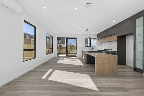 Photo of property in 77 Maungakaraka Road, Karaka, 2580