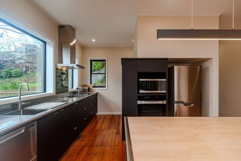 Photo of property in 9 Elphinstone Avenue, Strathmore Park, Wellington, 6022