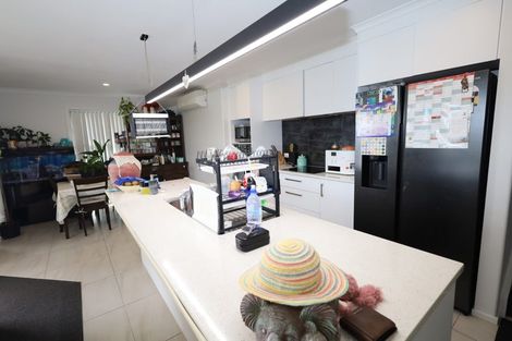 Photo of property in 10 Herring Place, Omokoroa, 3114