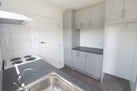 Photo of property in 26 Escort Grove, Awapuni, Palmerston North, 4412