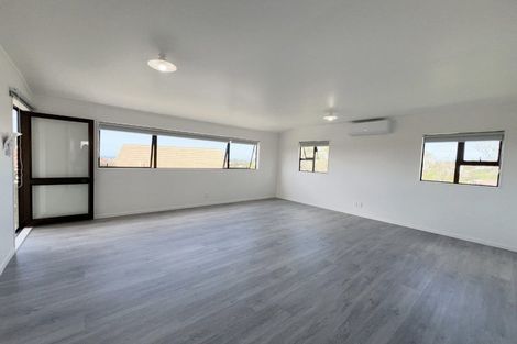 Photo of property in 131 Oaktree Avenue, Browns Bay, Auckland, 0630