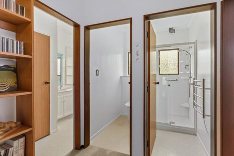 Photo of property in 51 Ngaio Road, Waikanae, 5036