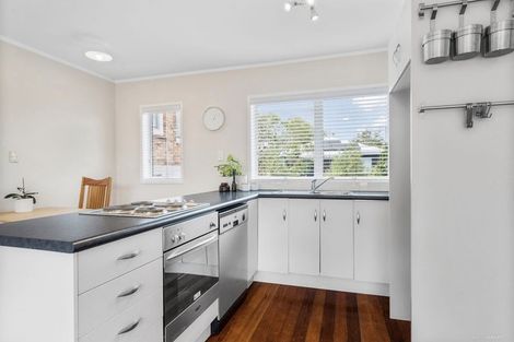 Photo of property in 2/126 Nile Road, Milford, Auckland, 0620