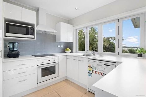 Photo of property in 17 Beatrice Avenue, Hillcrest, Auckland, 0627