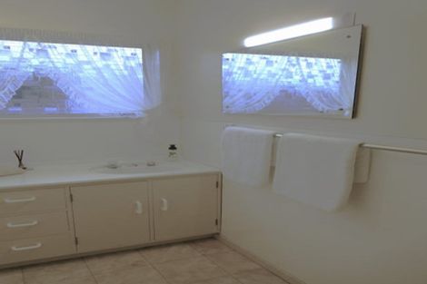Photo of property in 28 Ngaere Avenue, Chartwell, Hamilton, 3210