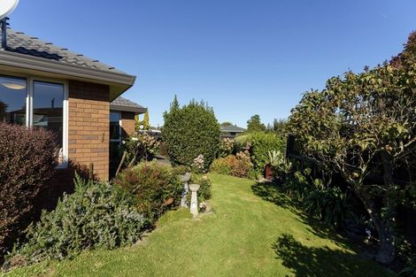 Photo of property in 2/54 Hudson Street, Bryndwr, Christchurch, 8053