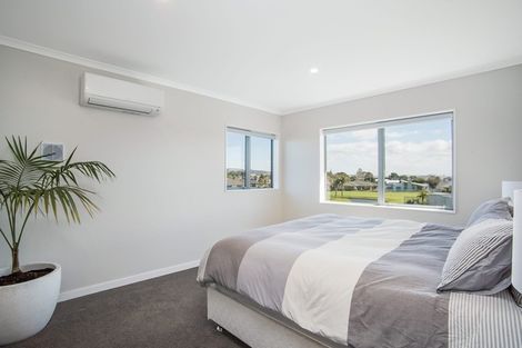 Photo of property in 7 Cayman Court, One Tree Point, 0118