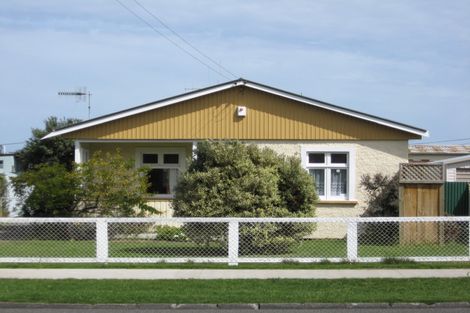 Photo of property in 119 Cornfoot Street, Castlecliff, Whanganui, 4501