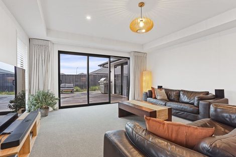 Photo of property in 36 Herridge Street, Woodend, 7610