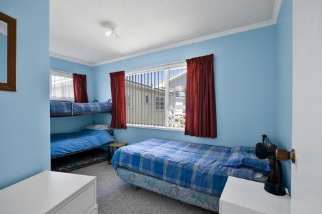 Photo of property in 120 Seventh Avenue, Urenui, 4377