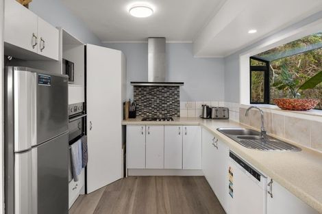 Photo of property in 13 Tui Grove, Paihia, 0200