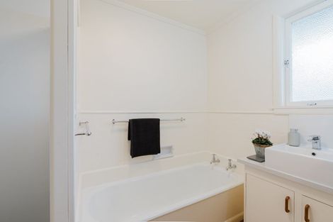 Photo of property in 29 Fifth Avenue, Enderley, Hamilton, 3214