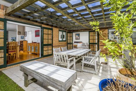 Photo of property in 23 Hugh Green Drive, Pinehill, Auckland, 0632