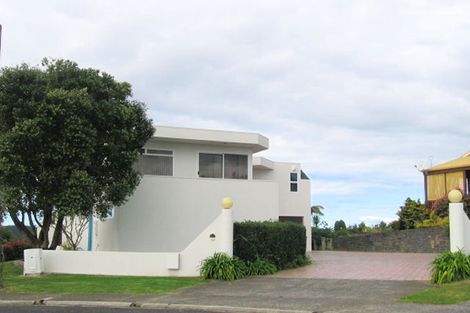 Photo of property in 109 Fernleigh Glade, Whangamata, 3620