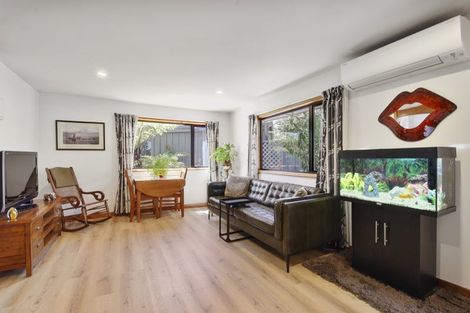 Photo of property in 5 Penfold Square, Leithfield, 7481