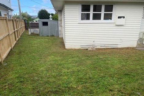 Photo of property in 1/85 Taikata Road, Te Atatu Peninsula, Auckland, 0610