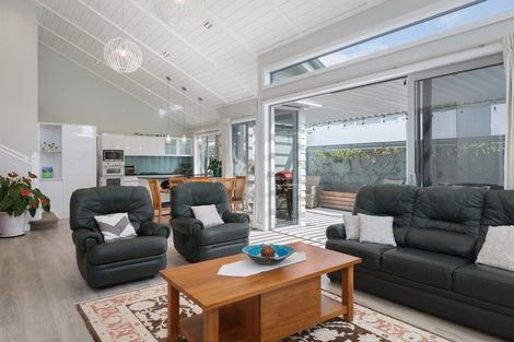 Photo of property in 7 Ian Place, Waihi Beach, 3611