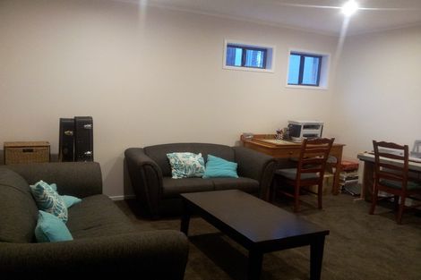 Photo of property in 2/44 Meadway, Sunnyhills, Auckland, 2010