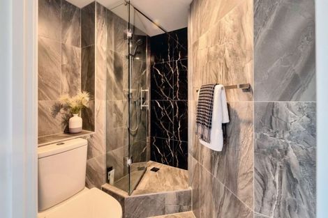 Photo of property in 9 Manu Place, Pinehill, Auckland, 0632