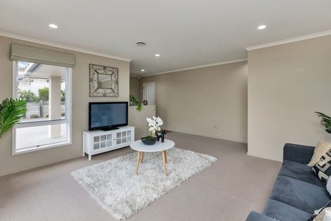 Photo of property in 14 Kensington Heights Rise, Kensington, Whangarei, 0112