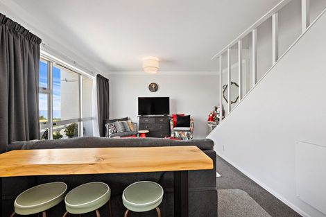 Photo of property in 25b Port View Crescent, Moturoa, New Plymouth, 4310