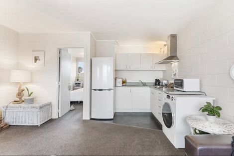 Photo of property in 3n Mountain Road, Mount Wellington, Auckland, 1060