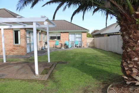 Photo of property in 8 Attymon Lane, East Tamaki, Auckland, 2016