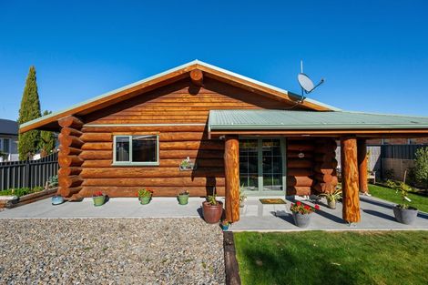 Photo of property in 62a Molyneux Avenue, Cromwell, 9310