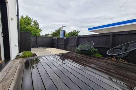 Photo of property in 1/102 Creyke Road, Ilam, Christchurch, 8041