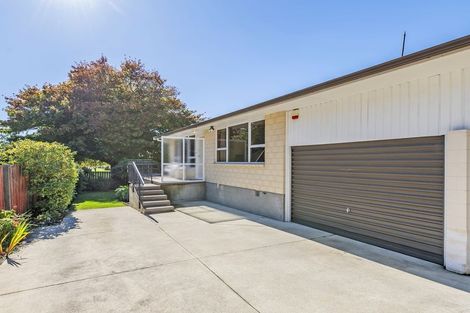 Photo of property in 2/20 Gunns Crescent, Cashmere, Christchurch, 8022
