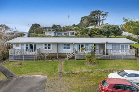 Photo of property in 2 Kaipara Crescent, Helensville, 0800