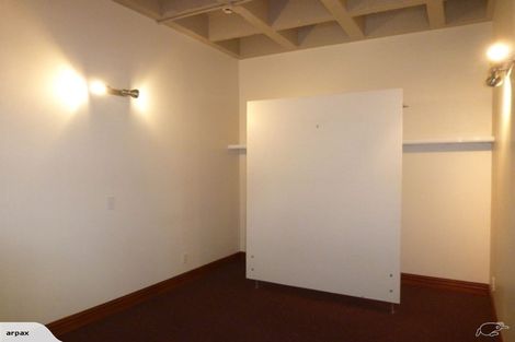 Photo of property in Pirie Street Townhouses, 28/35 Pirie Street, Mount Victoria, Wellington, 6011
