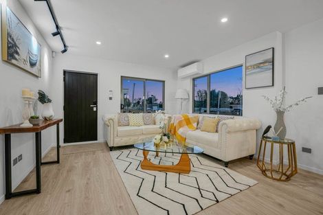 Photo of property in 19a Huia Road, Papatoetoe, Auckland, 2025