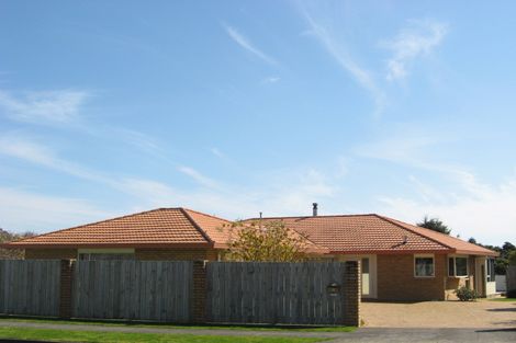 Photo of property in 21 Karamea Street, Whalers Gate, New Plymouth, 4310