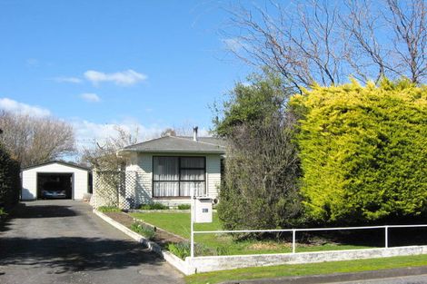 Photo of property in 28 Mcgreevy Street, Waipawa, 4210