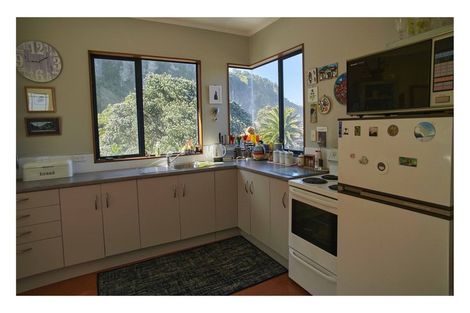 Photo of property in 3 Webb Street, Punakaiki, 7873