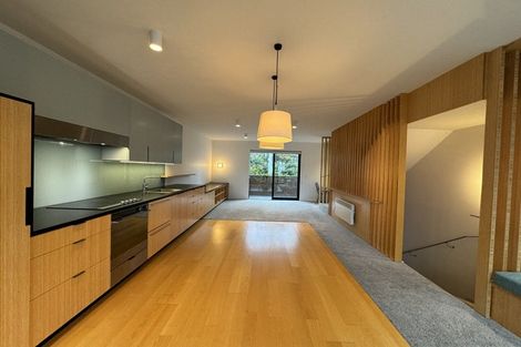 Photo of property in 76 Brougham Street, Mount Victoria, Wellington, 6011