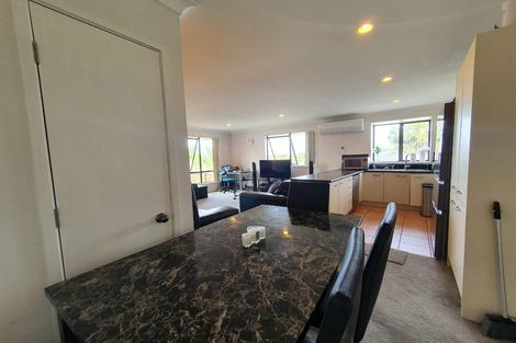 Photo of property in 96 Kamara Road, Glen Eden, Auckland, 0602