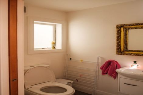 Photo of property in 32 Talavera Terrace, Kelburn, Wellington, 6012