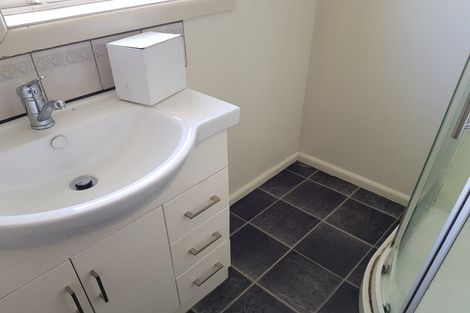 Photo of property in 9 Pembroke Street, Avondale, Christchurch, 8061