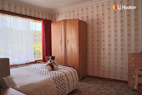 Photo of property in 6 Freyberg Road, Fairfield, Dunedin, 9018