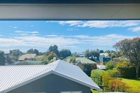 Photo of property in 107 Marram Place, Matarangi, Whitianga, 3592